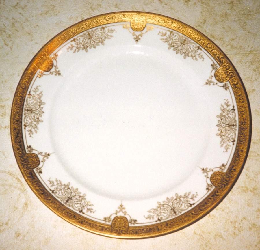 E51 (Smooth) Dinner Plate by Lenox-1
