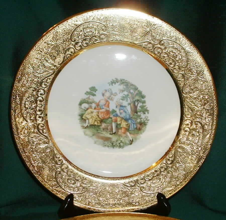 LP20 Dinner Plate by La Petite China-1