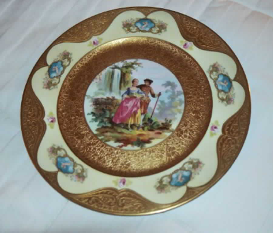LIM176 Dinner Plate by Limoges-French-1