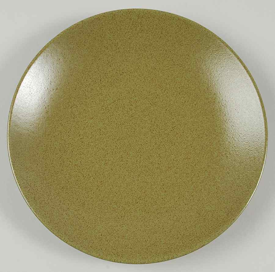 Moss Salad Plate by Lindt-Stymeist-1