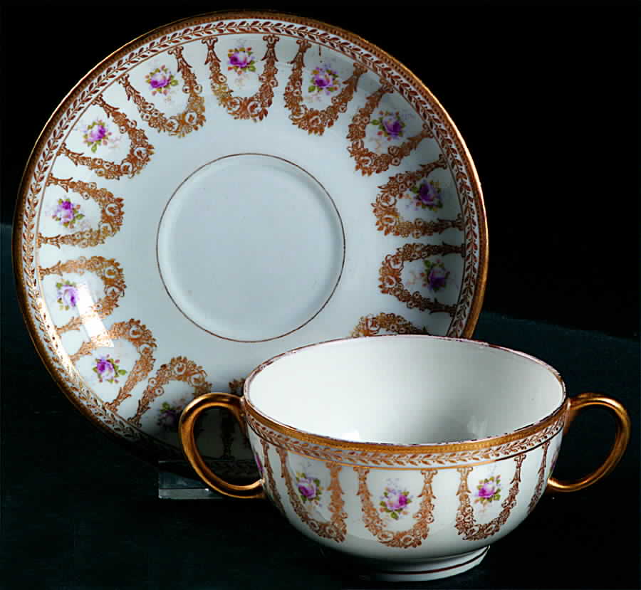 LAV8 Flat Bouillon Cup & Saucer by Laviolette-1