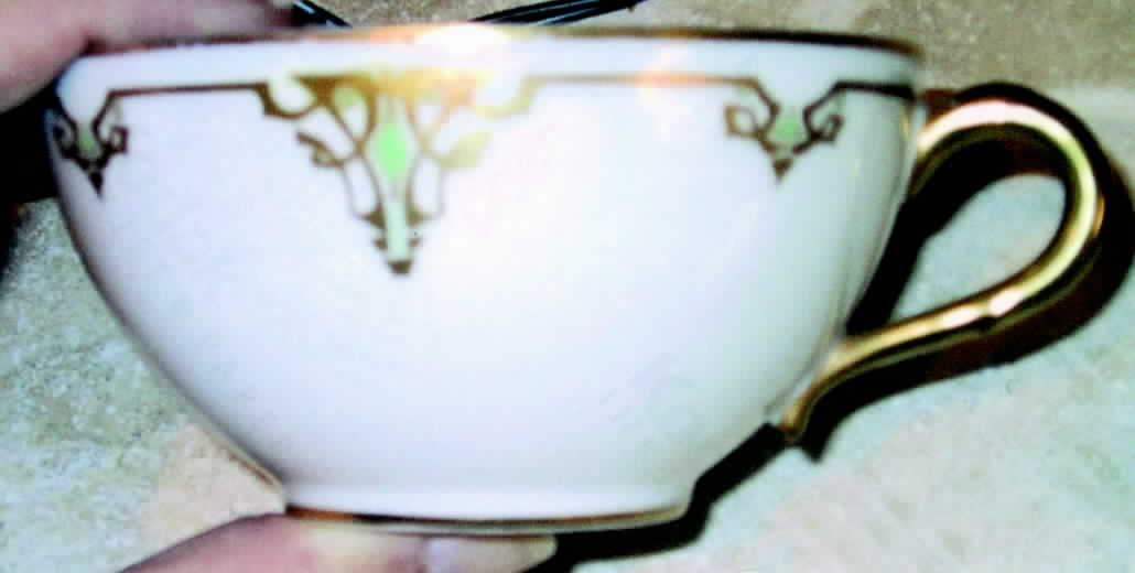 LAT68 Flat Cup by Latrille-1