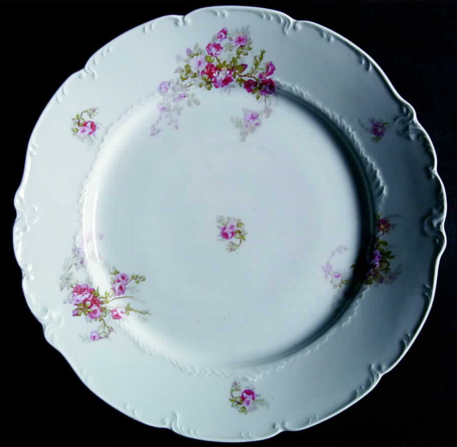 LEG47 Dinner Plate by F Legrand & Cie-1