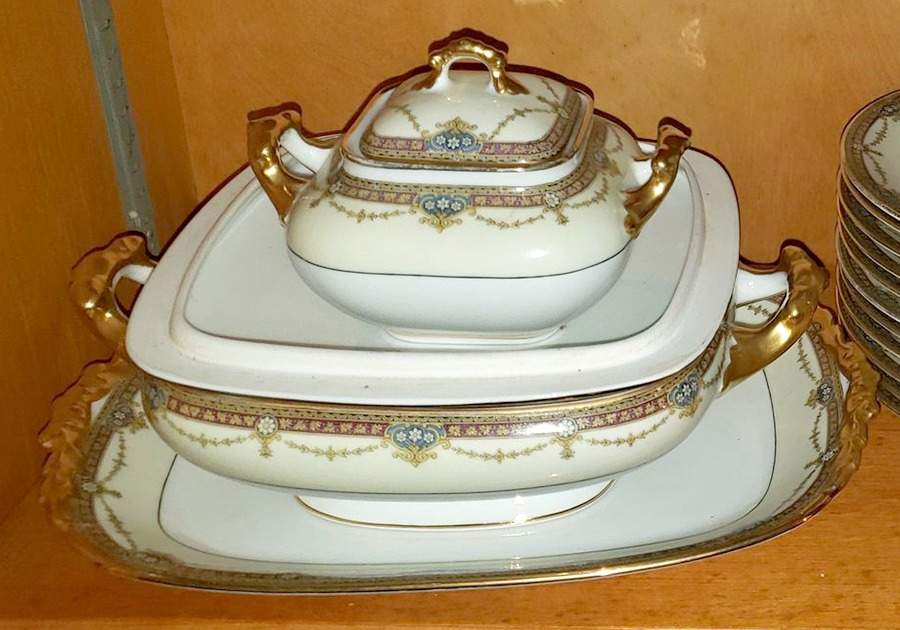 RYE40 Square Covered Vegetable by Royale (France)-1