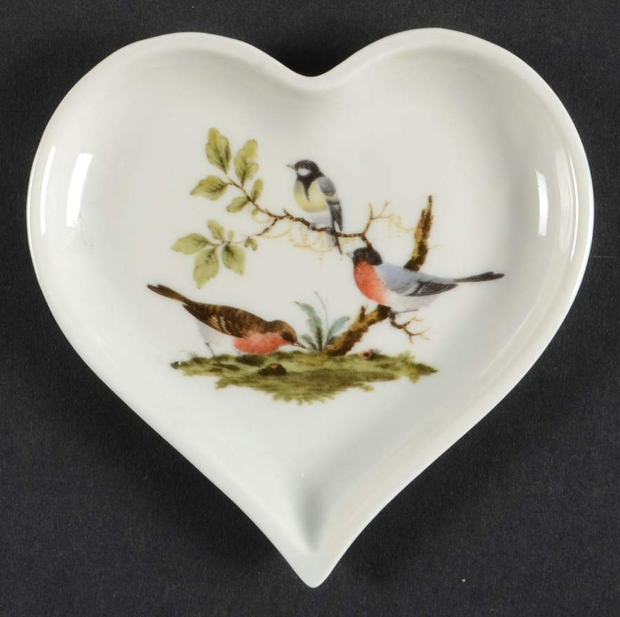 LIM200 Small Heart Shape Ashtray by Limoges-French-1