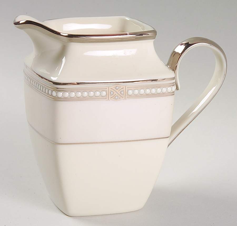 Engagement Square Creamer by Lenox-1