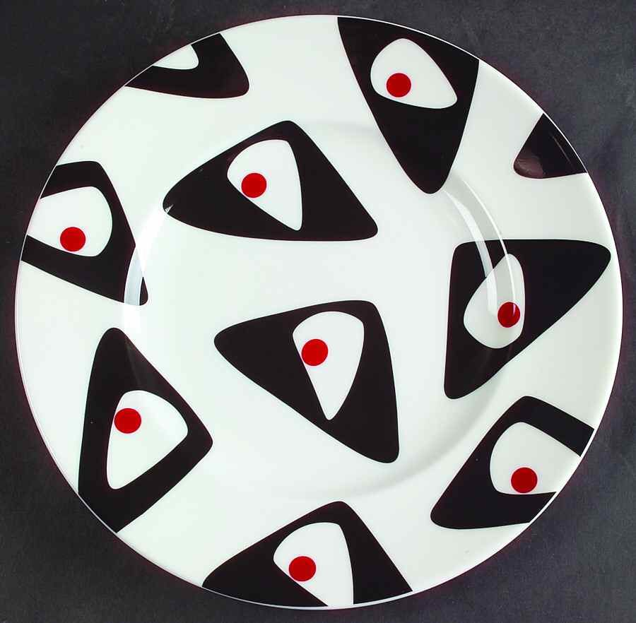 Modern Accents Triangle Luncheon Plate by Lenox-1