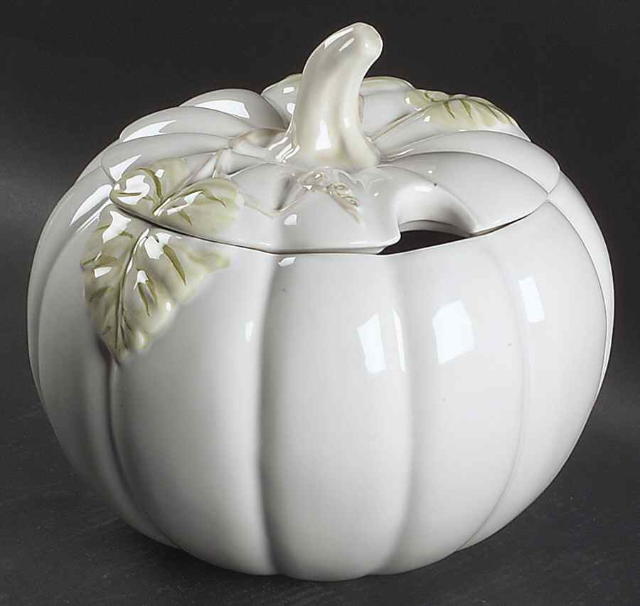 Butler's Pantry Harvest Tureen &  Lid by Lenox-1