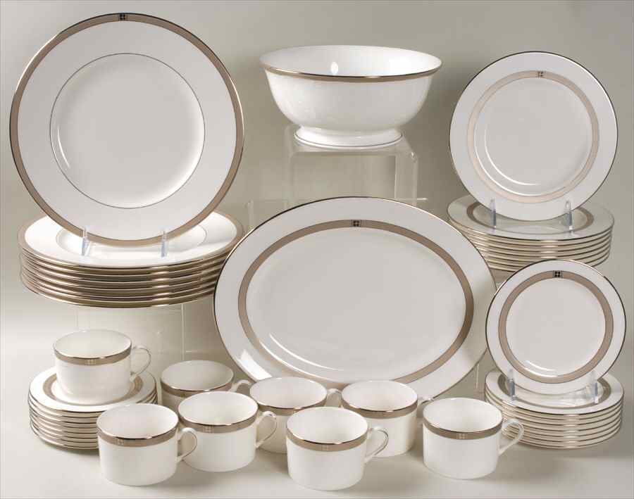 Noel Platinum 42 Piece Set by Lenox-1