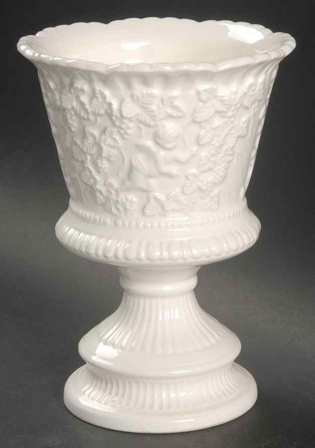 Renaissance 6" Vase by Lefton-1