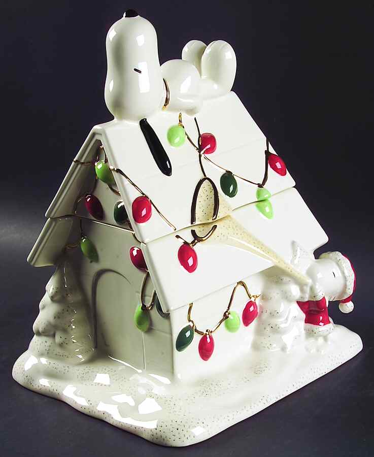 Snoopy's Christmas Cookie Jar & Lid by Lenox-1
