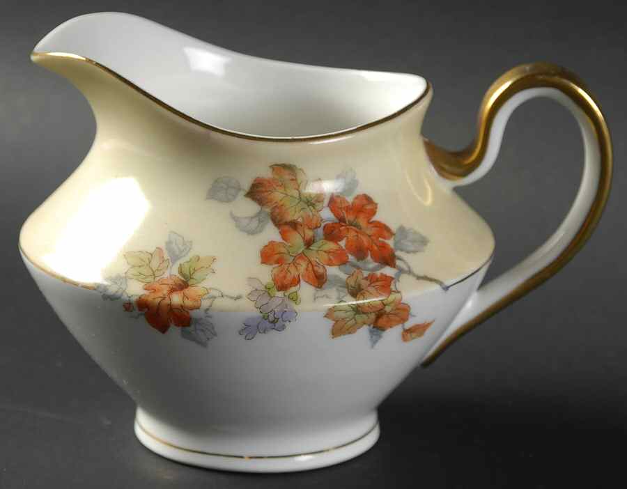 LUK26 Creamer by Loucky-1