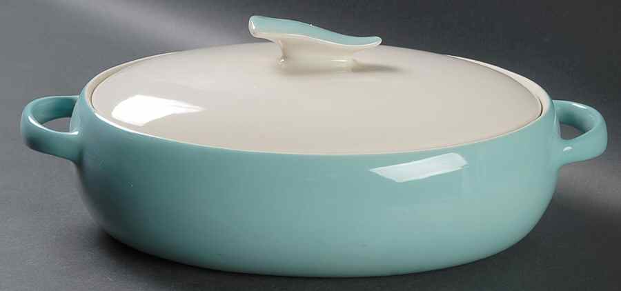 LMI6 3 Quart Oval Covered Casserole by La Mirada-1