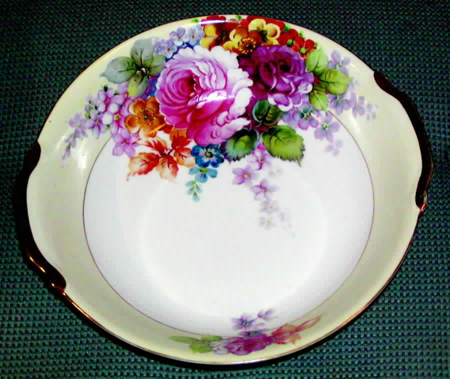 LIY4 9" Round Vegetable Bowl by Lily-1