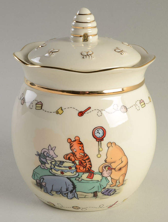 Classic Pooh Medium Canister & Lid by Lenox-1