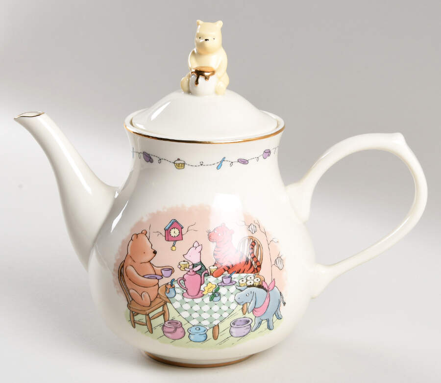 Classic Pooh Teapot & Lid by Lenox-1