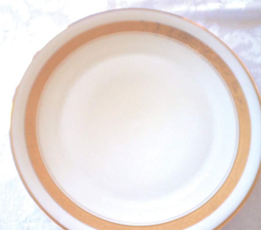 Pompadour Salad Plate by Legle Porc d'Art-1