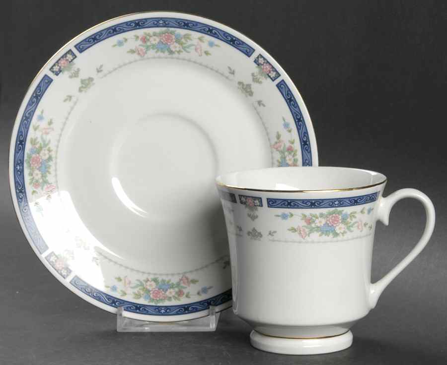 Dulcina Footed Cup & Saucer Set by Lynn's China-1
