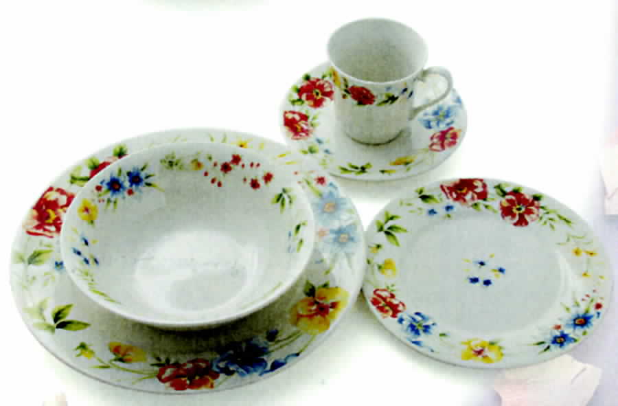 Garden Beauty Dinner Plate by Lynn's China-1