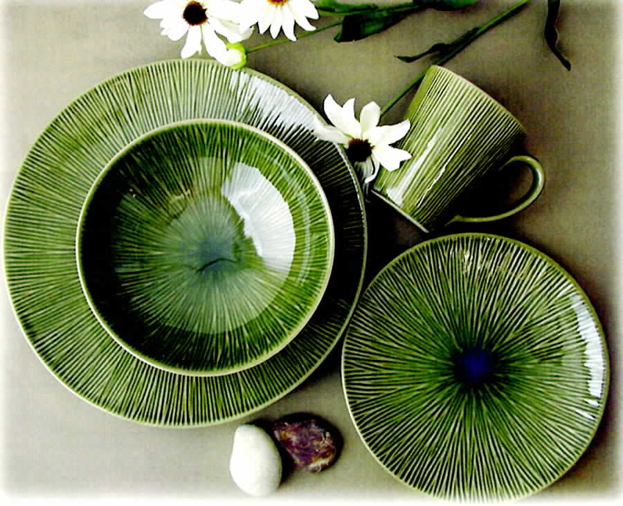 Green Bamboo Dinner Plate by Lynn's China-1