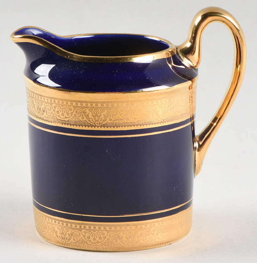 Madame Pompadour Creamer by Legle Porc d'Art-1