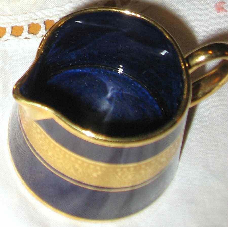 Madame Pompadour Creamer by Legle Porc d'Art-1