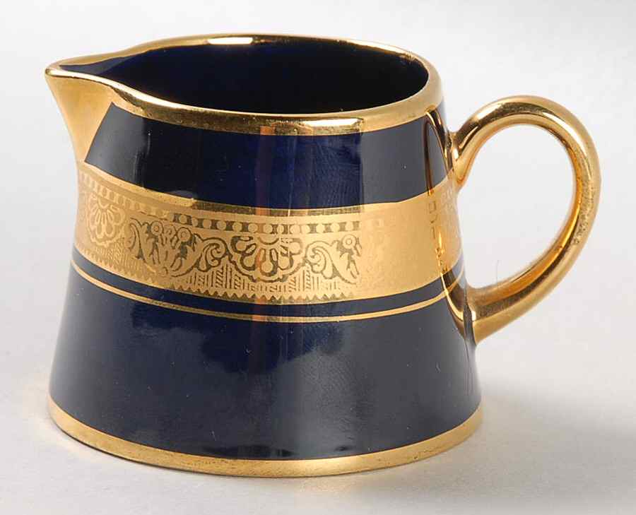 Madame Pompadour Individual Creamer by Legle Porc d'Art-1