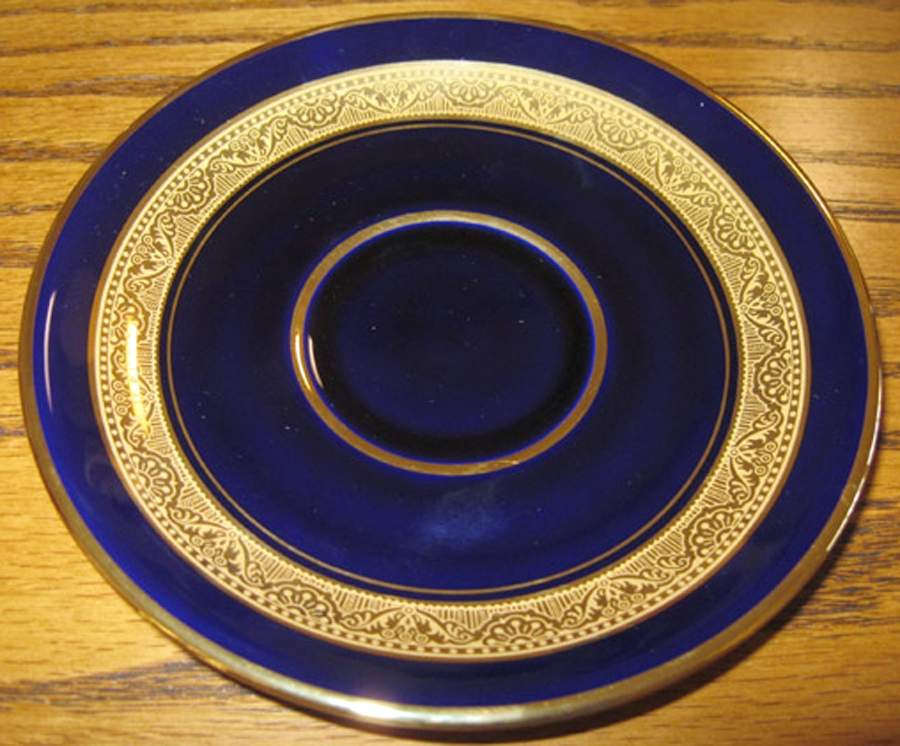 Madame Pompadour Saucer by Legle Porc d'Art-1