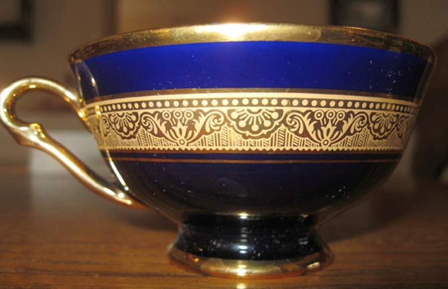 Madame Pompadour Footed Cup by Legle Porc d'Art-1