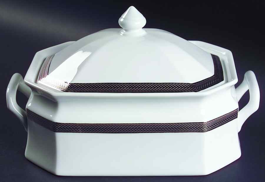 Equestrian Braid Platinum 2.5 Quart Oval Covered Casserole by Ralph Lauren China-1