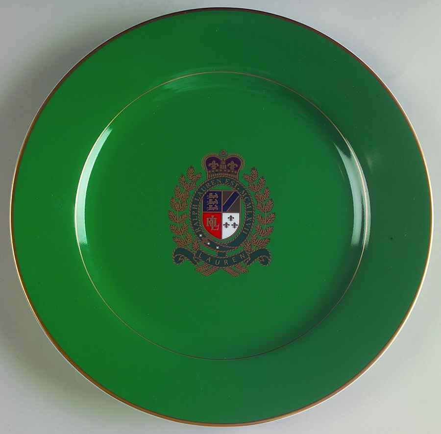 Estate Crest Kelly Green Breakfast Plate by Ralph Lauren China-1