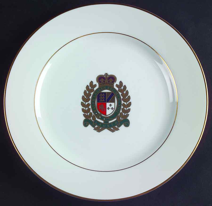 Estate Crest White Breakfast Plate by Ralph Lauren China-1