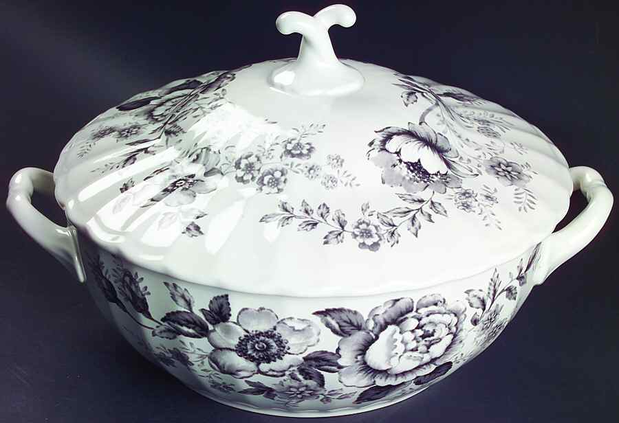 Morning Garden Black 2.5 Qt Round Covered Casserole by Ralph Lauren China-1
