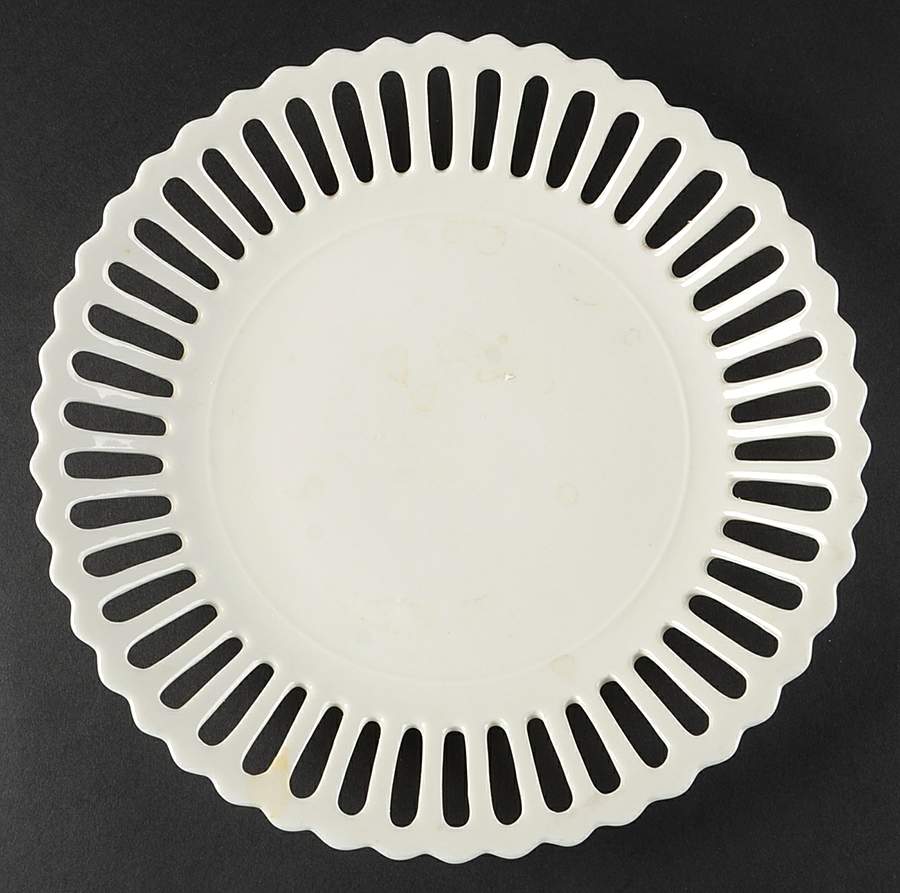 Pavillion Dinner Plate by Ralph Lauren China-1