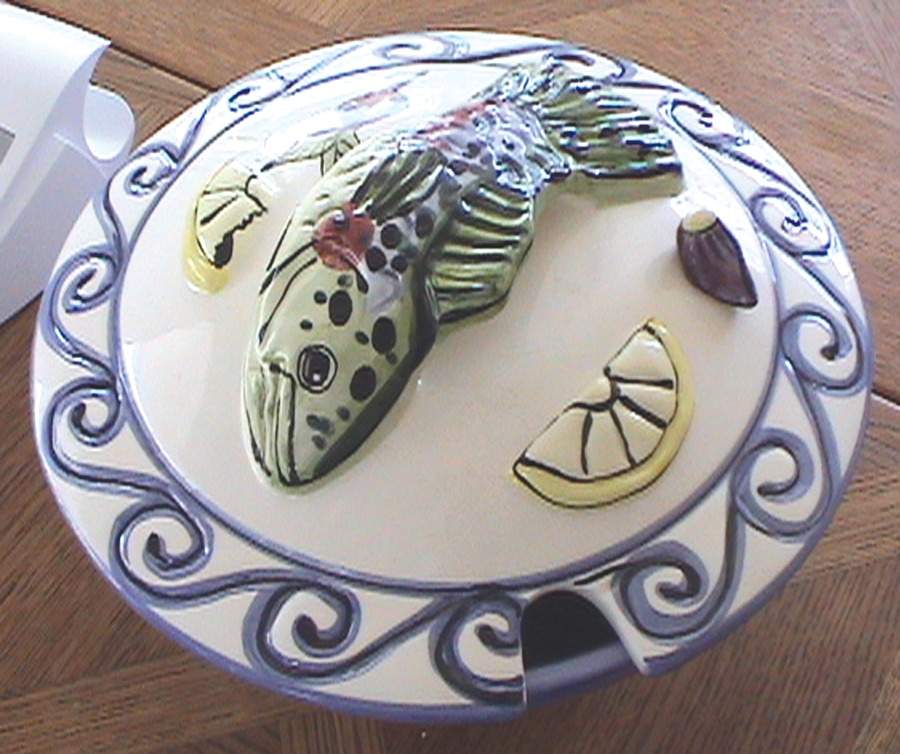 LST2 Tureen &  Lid by Lotus International-1