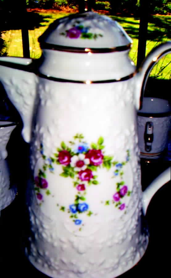 LIM247 Coffee Pot & Lid by Limoges-French-1