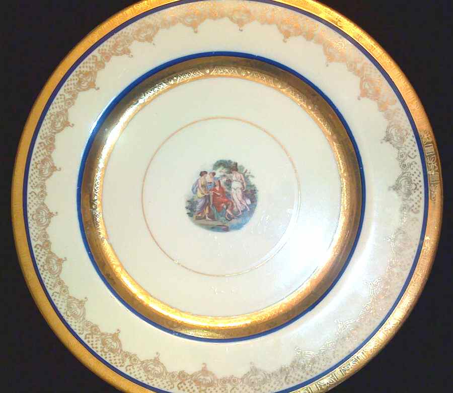 LP26 Dinner Plate by La Petite China-1