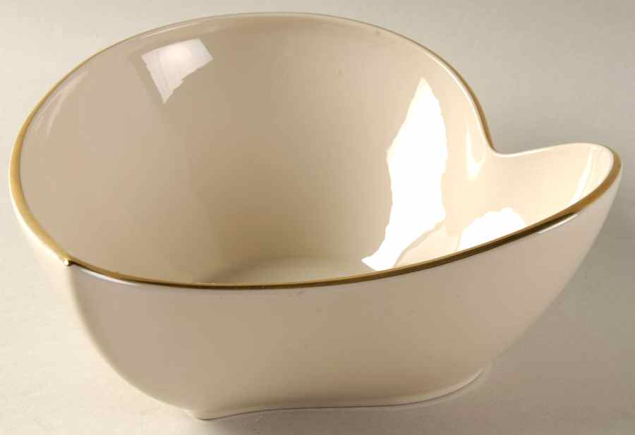 Keepsake Collection 8" Heart Shaped Bowl by Lenox-1