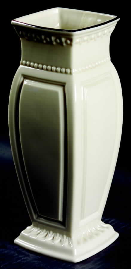 Forum Collection 9" Square Vase by Lenox-1
