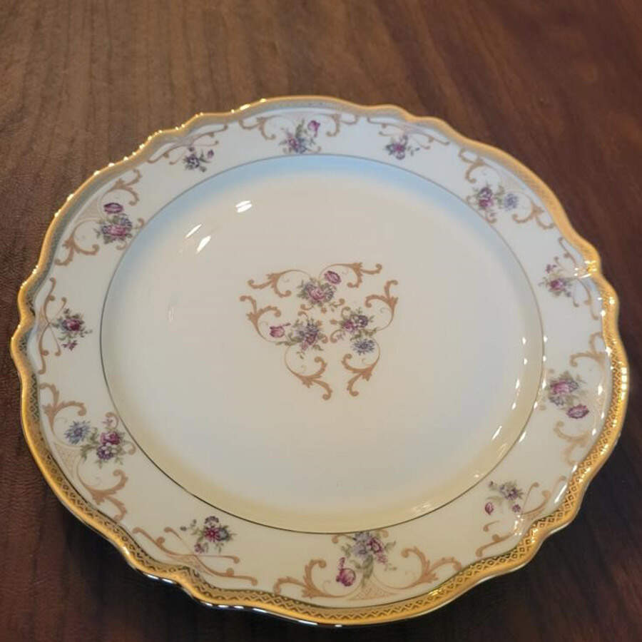 LEL17 Dinner Plate by LEC-Leclair Limoges-1