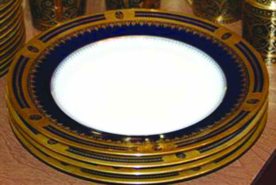 LEG64 Dinner Plate by F Legrand & Cie-1