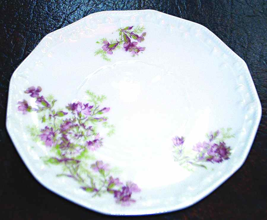 LAZ17 Saucer by Lazeyras, Rosenfeld-1