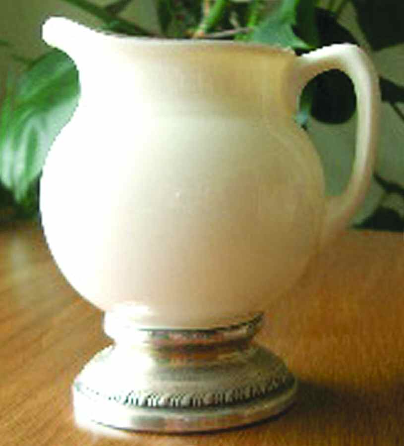 T328 Creamer by Lenox-1