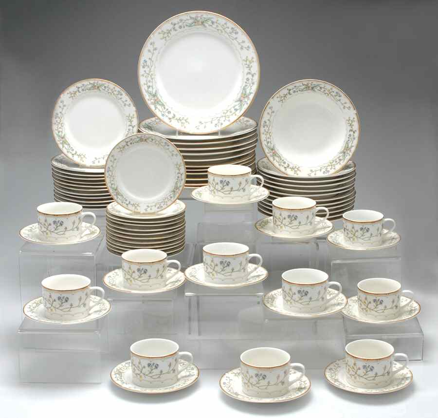 Wellesley 72 Piece Set by Lifetime Hoan China-1