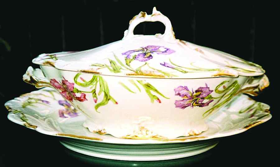LNT221 Round Covered Vegetable by Lanternier-1