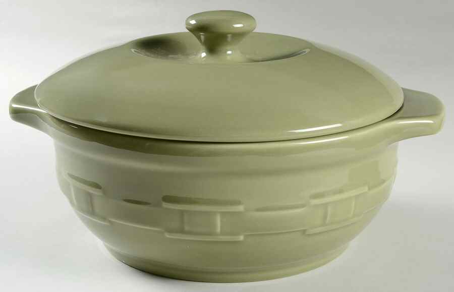 Woven Traditions Sage 3 Quart Round Covered Casserole by Longaberger-1