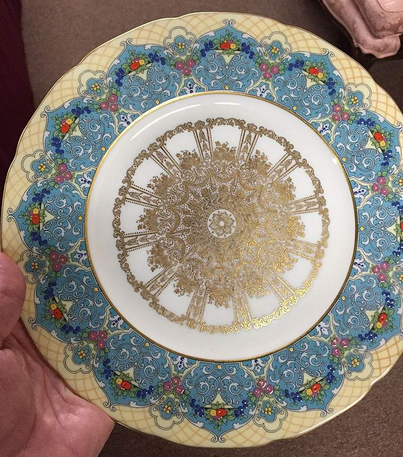 J445 (Scalloped) Dinner Plate by Lenox-1