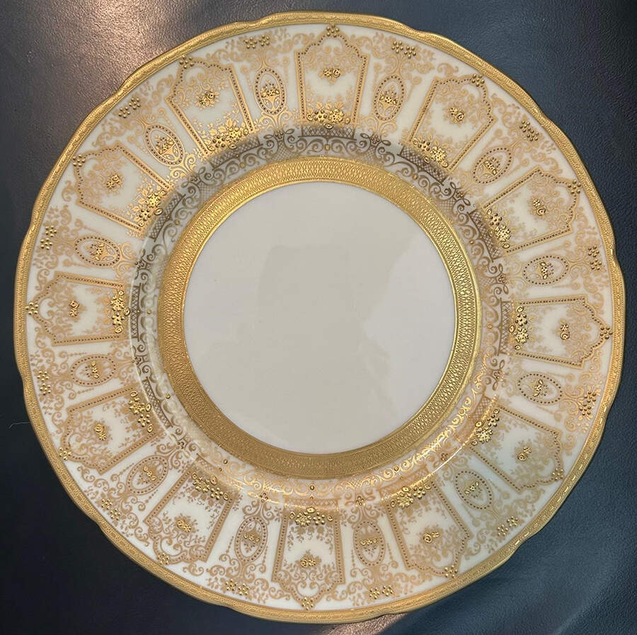 Z119 (Scalloped) Dinner Plate by Lenox-1
