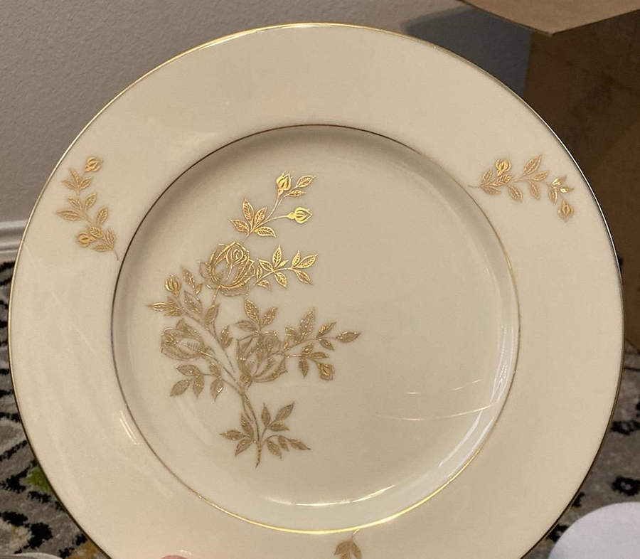 L87 (Verge) Dinner Plate by Lenox-1