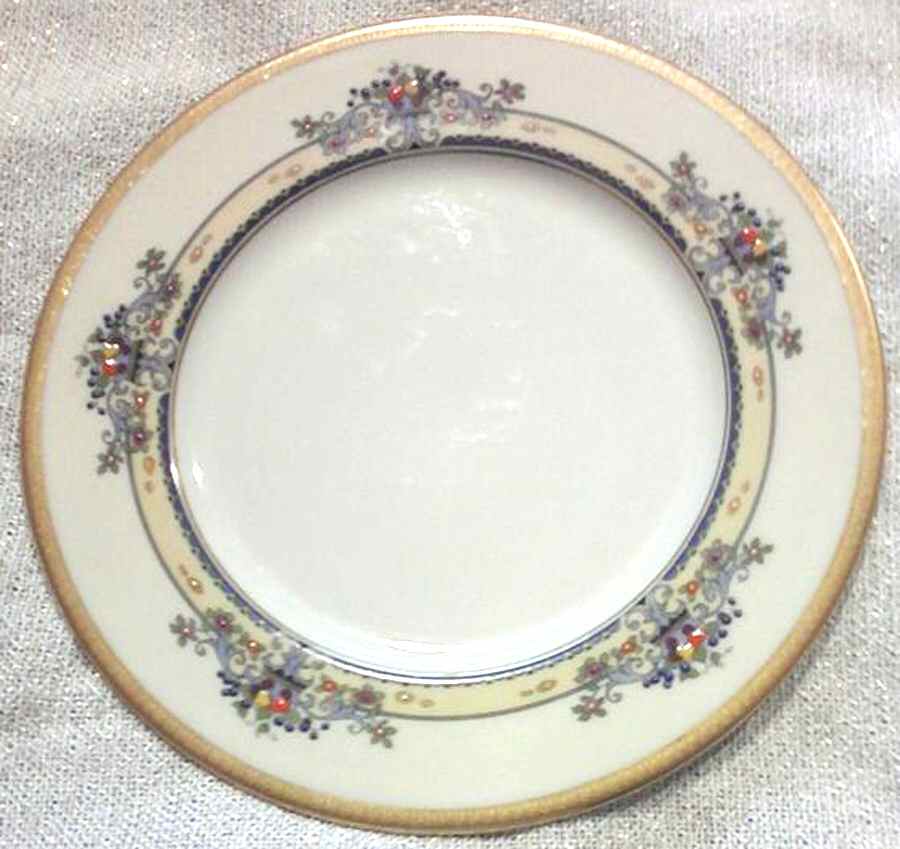 X81 (Smooth) Service Plate (Charger) by Lenox-1